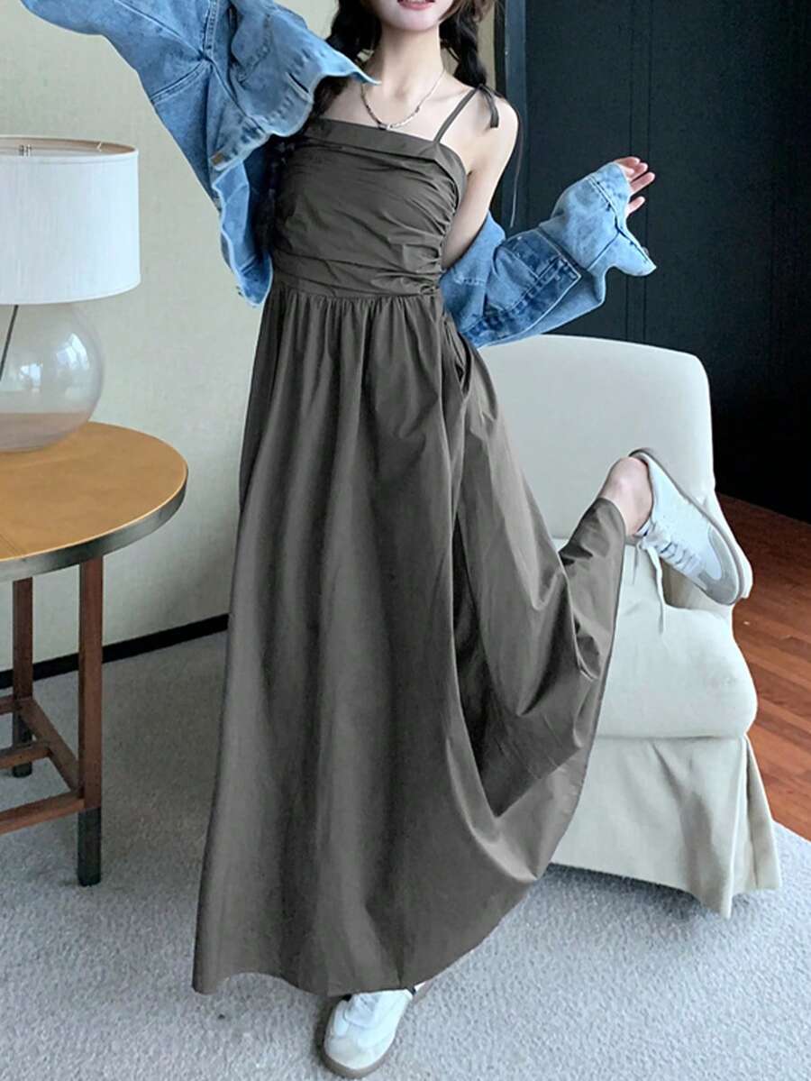 Vestido de tirantes unicolor con diseño fruncido con fruncido - Gris Oscuro - Ver 1