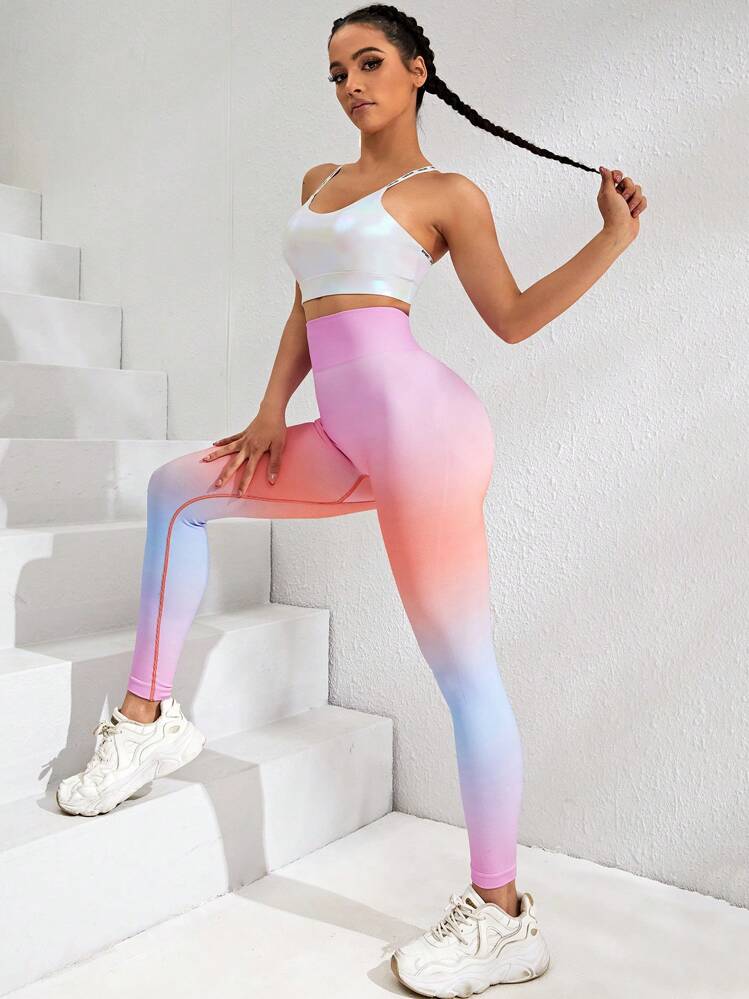 Easithlete Holographic Letter Graphic Racer Back Sports Bra - White - View 4