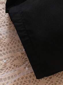 SHEIN 嬰兒雙色前蝴蝶結挖肩連身短褲 - 黑與白 - 查看 5