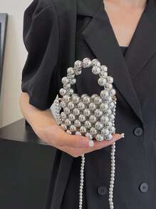 小型純色串珠手提斜背包，時尚包款適合旅行，女性適用的斜背包，高品質且易攜帶的包款，女性和女孩外出必備的斜背包 - 銀色 - 查看 3