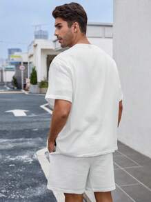 Manfinity Homme 男士純色正面紐扣超大襯衫和短褲 - 白色 - 查看 3