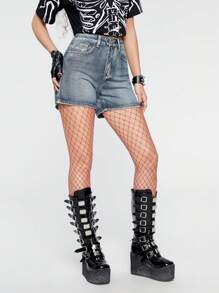 ROMWE Grunge Punk Skull & Wings Print Denim Shorts - Light Wash - View 5