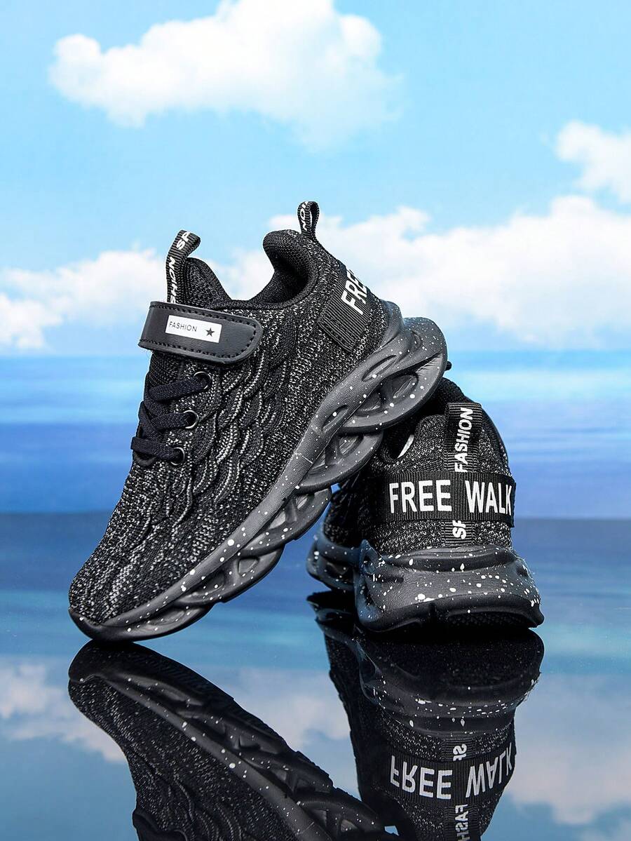 男孩魔術貼系帶設計字母圖案織物跑步鞋適合夏天