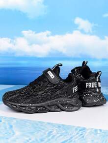 男孩魔術貼系帶設計字母圖案織物跑步鞋適合夏天