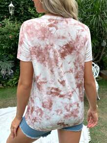 SHEIN Maternidad 1 pieza Camiseta con estampado de dibujos animados de tie dye amamantamiento