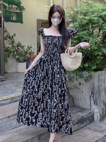 Vestido con plantas de cuello cuadrado ribete con fruncido - Negro - Ver 1