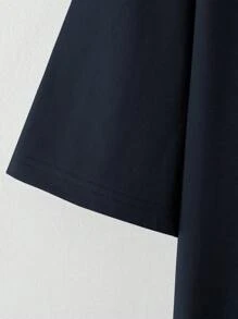 Manfinity EMRG Hombres Camiseta de hombros caídos con estampado de dibujos animados - Azul Marino - Ver 3