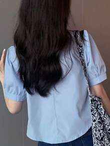 Camisa unicolor fruncido de manga farol bajo asimétrico - Celeste - Ver 2