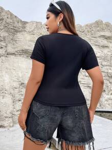 SHEIN LUNE Plus Cut Out Asymmetrical Neck Tee - Black - View 2