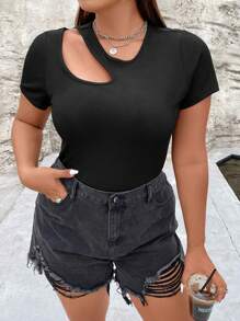 SHEIN LUNE Plus Cut Out Asymmetrical Neck Tee - Black - View 4