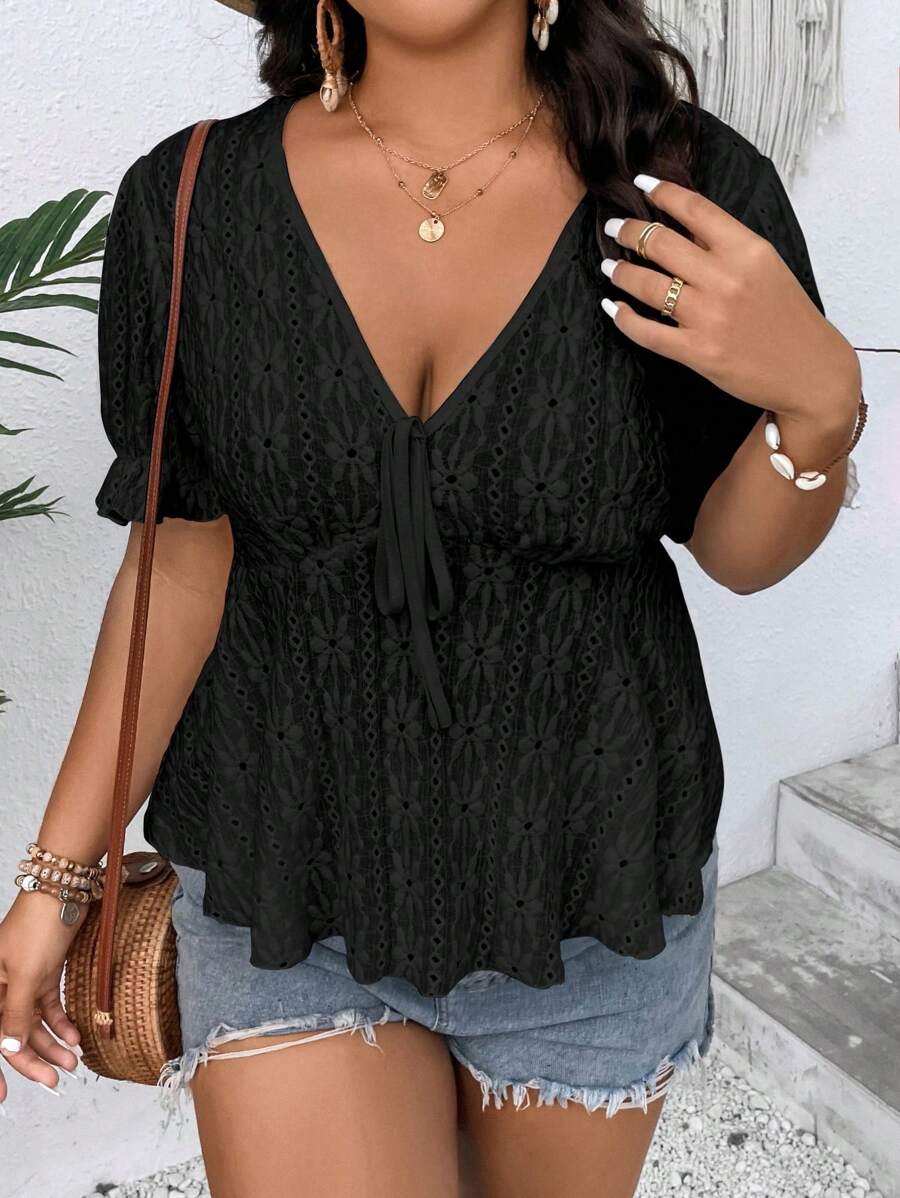 SHEIN Holidaya Áo thun Plus size Xù Viên lá sen Thắt nơ trước màu trơn Giải trí - màu đen - Xem 1