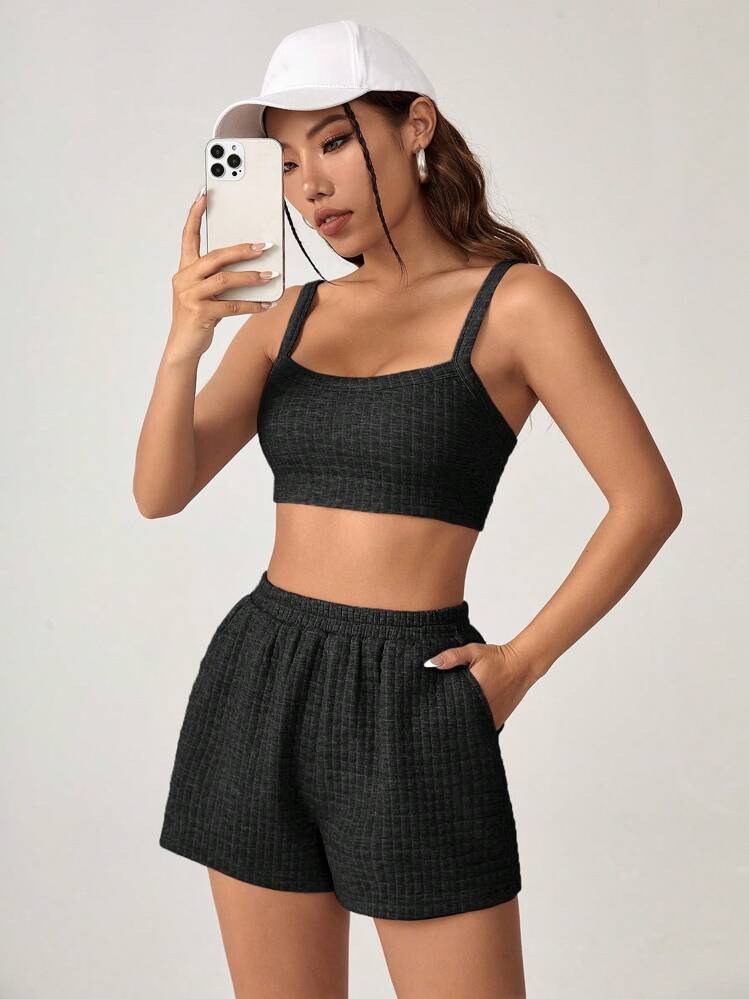 SHEIN EZwear unicolor Top de tirantes crop & Shorts - Negro - Añade 6