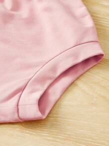 SHEIN Baby Boy 2pcs Solid Elastic Waist Shorts - Multicolor - View 4