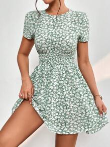SHEIN PETITE 碎花A字洋裝 - 綠色 - 查看 5