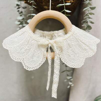 1 件装幼儿女童可调节刺绣花边围兜，适合日常和节日，礼物