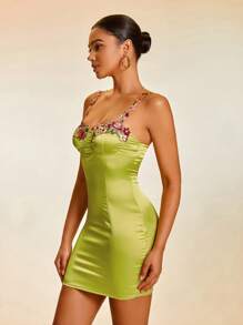 Floral Embroidery Satin Cami Bodycon Dress - Green - View 5