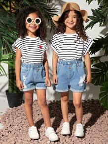 SHEIN Leap Crew Cô Gái Trẻ 1 Miếng Sọc & In trái tim tay cánh Áo thun - Đen và trắng - Xem 3