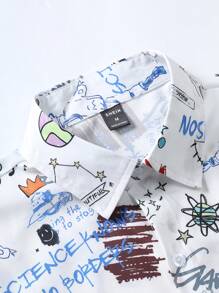 Manfinity Hypemode Heren Graffiti Print Grafisch Casual Kraag Korte Mouw Overhemd Zonder T-shirt, Voor Vakantie