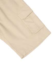 Manfinity LEGND 男士側翻蓋口袋腰部抽繩短褲 - 杏色 - 查看 3