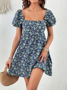 Soleia Ditsy Floral Print Square Neck Puff Sleeve Dress - Navy Blue - View 3