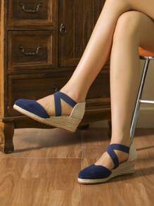Fashionable Crossed Elastic Rope Hollow Out Wedge Sandals With Thick Bottom