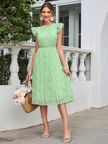 Simplee Guipure Lace Panel Ruffle Trim Pleated Hem Dress - Green - View 1