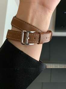 1 Stück Apple Watch Armband Braun, elegantes und modisches doppellagiges Lederarmband in Braun für Damen, kompatibel mit Apple Watch Armband 38mm/40mm/41mm/42mm/44mm/45mm/49mm. Geeignet für Apple Watch Band Ultra/Se/9/8/7/6/5/4/3/2/1, doppellagiges Uhrenarmband, Apple Watch Zubehör einfarbiges Armband im Street-Style. Apple Watch Armband in Smart Watch Band. Apple Watch Serie Herbst