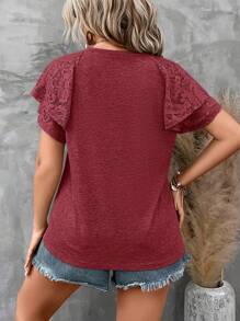 SHEIN LUNE Plus Kontrast T-shirt med volangärm i spets