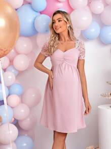 SHEIN Váy Bà bầu Lộ Lưng Nút Tương phản ren Cắt ra Xù Dải chun màu trơn Thanh lịch - Màu Hồng baby - Xem 6