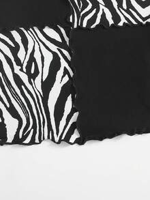 SHEIN Qutie 大碼斑馬條紋撞色木耳邊短款T恤 - 黑與白 - 查看 3