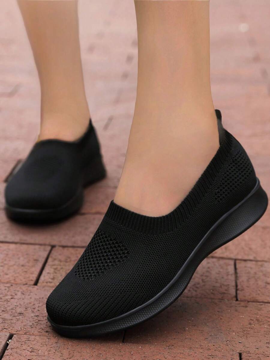 女士透气一脚蹬步行鞋，休闲运动风格，轻质 TPR 鞋底，织物鞋面/内里，适合所有季节 - 黑色 - 查看 1