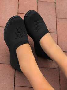 女士透气一脚蹬步行鞋，休闲运动风格，轻质 TPR 鞋底，织物鞋面/内里，适合所有季节 - 黑色 - 查看 2