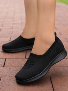 女士透气一脚蹬步行鞋，休闲运动风格，轻质 TPR 鞋底，织物鞋面/内里，适合所有季节 - 黑色 - 查看 4
