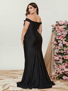 Plus Off Shoulder Ruched Split Thigh Formal Dress Elegant Bridesmaid Dress - Black - View 2