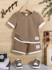 SHEIN Leap Crew Baby Boy Letter Patched Detail Contrast Trim Tee & Shorts - Apricot - View 1