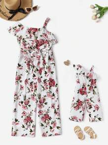 SHEIN 嬰兒花卉印花荷葉邊不對稱領口連身衣「Mommy&Me」（3件單獨販售）