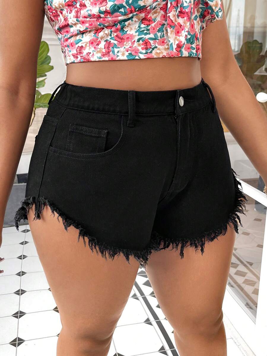 SHEIN SXY 大碼毛邊牛仔短褲 - 黑色 - 查看 1