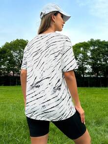 SHEIN Street Sport Allover Print Drop Shoulder Tee - Black and White - View 2