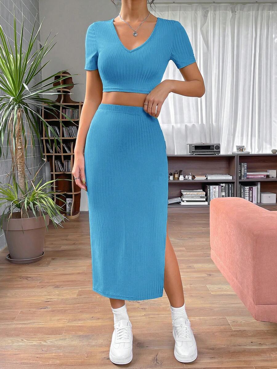 SHEIN Essnce 素色短款T恤和高衩半身裙 - 淺藍色 - 查看 1