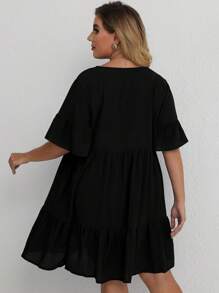 SHEIN LUNE فستان سموك موحدة اللون اكمام منتفضة مقاس كبير