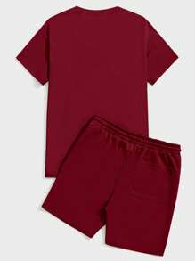 Manfinity VCAY Loose Fit Men's Letter Print Graphic Tee & Drawstring Waist Shorts Set - Burgundy - View 2