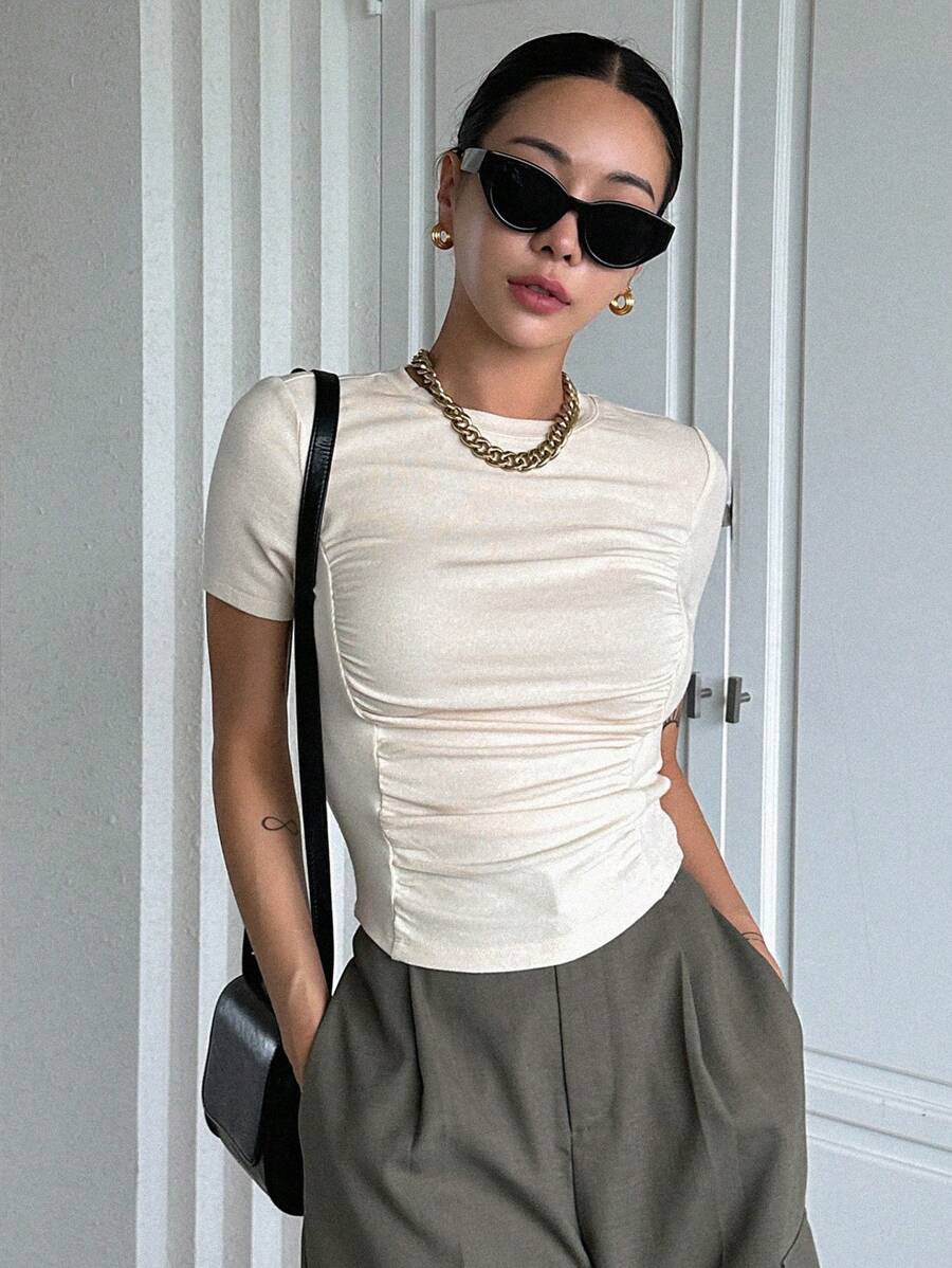 DAZY 素色褶邊短款T恤 - 米色 - 查看 1