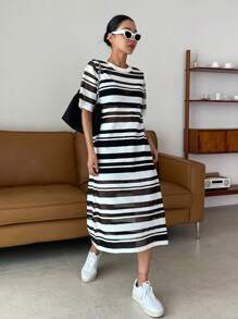 DAZY Ladies áo len váy cắt Sọc Giải trí - Đen và trắng - Xem 1