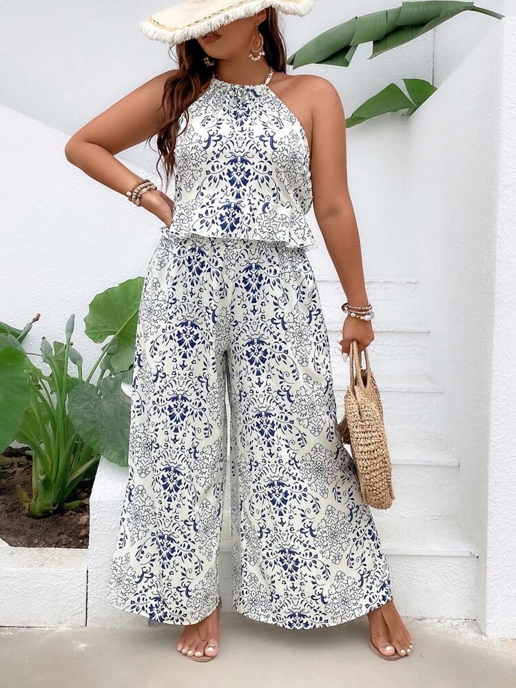 SHEIN Holidaya พลัส พิมพ์ลายทั้งตัว เสื้อท็อปคล้องคอ & กางเกงขากว้าง - สีน้ำเงินและสีขาว - ดู 1