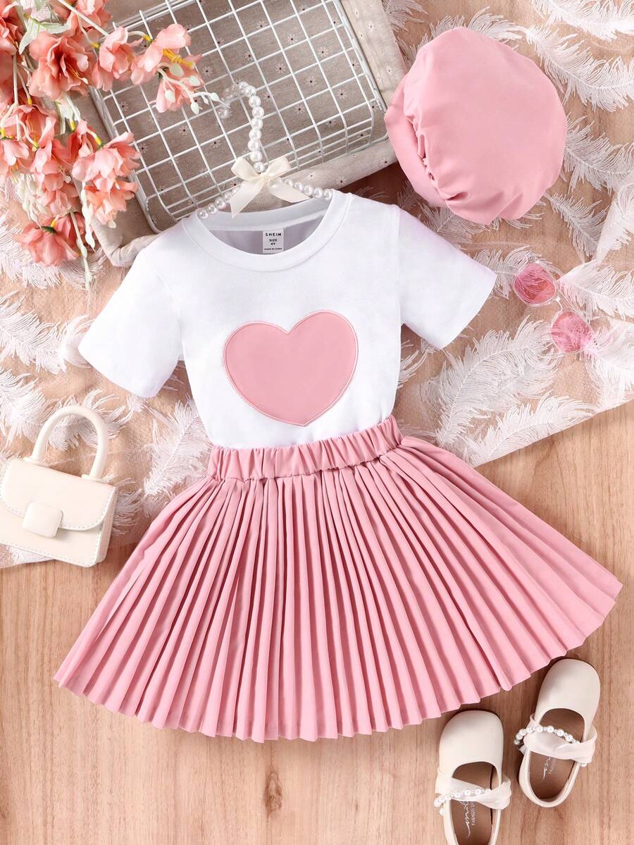 SHEIN Cô Gái Trẻ In Trái tim Áo thun & Chân Váy xếp ly & Mũ - Nhiều màu - Xem 1