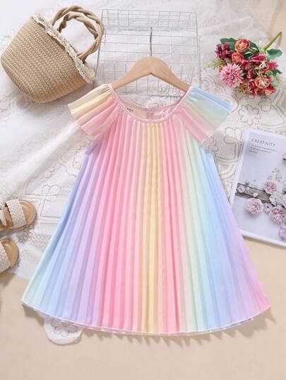 SHEIN Young Girl Holiday Casual Round Neck Raglan Sleeve Short Sleeve A-Line Comfortable Pleated Dress With Ombre Design, Summer Summer Holiday