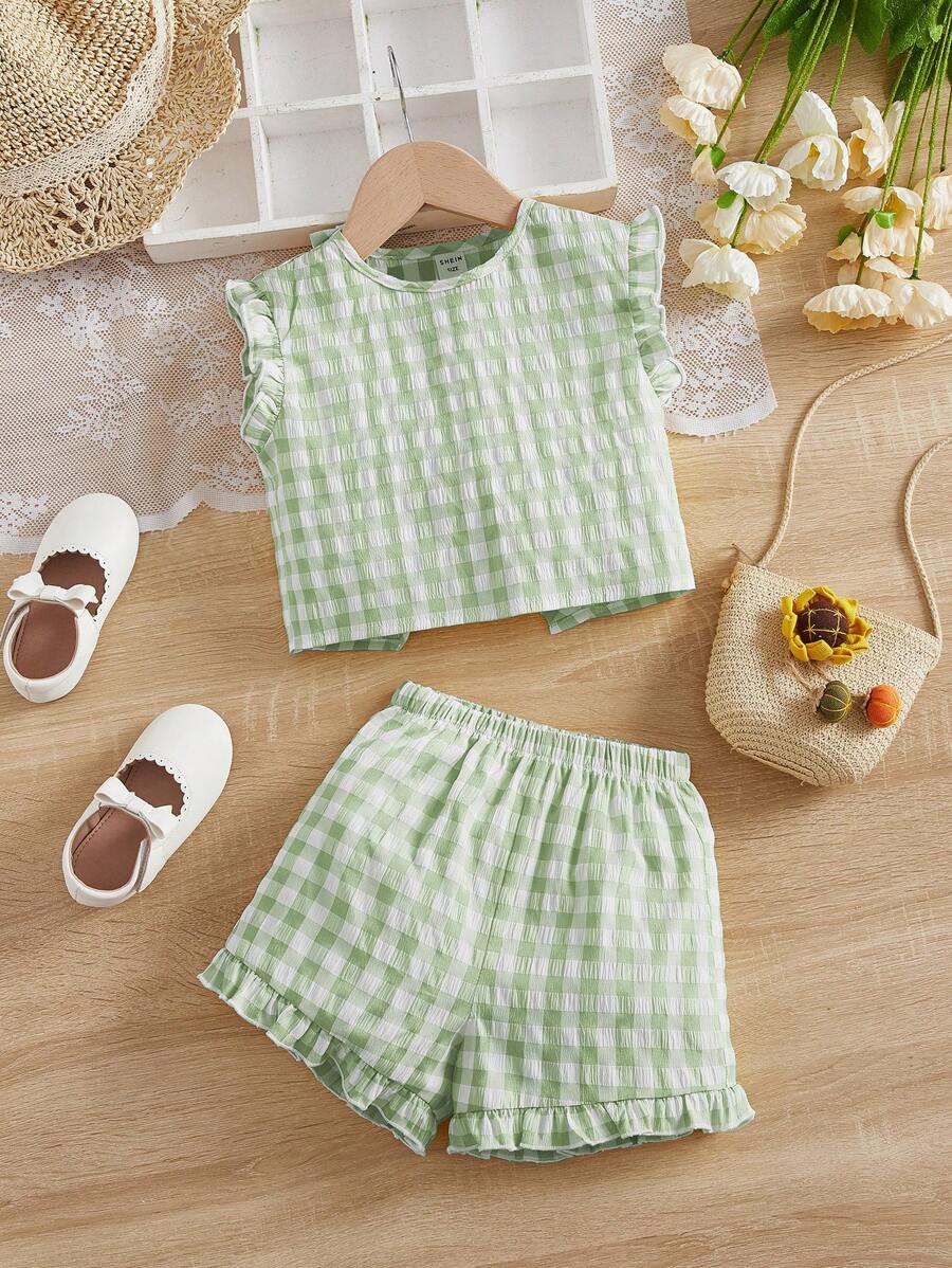 SHEIN Bebé Shorts con top con estampado de guingán ribete con fruncido con botón trasero