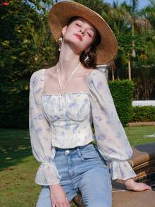 Camisa crop con estampado floral de manga con volante - Blanco - Ver 4