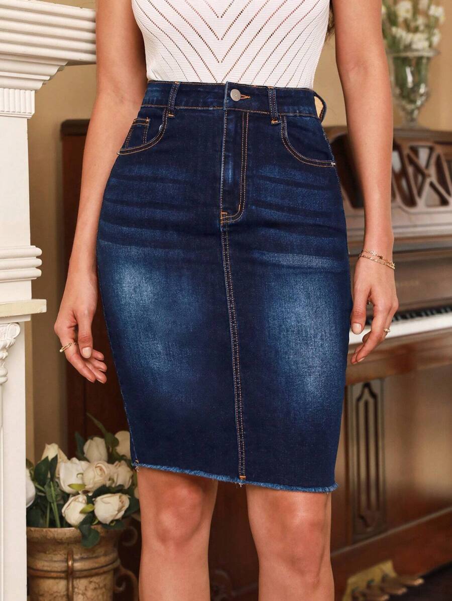 SHEIN Frenchy 高腰毛邊牛仔半身裙 - 深色水洗藍 - 查看 1