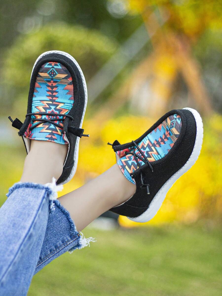 Bé trai họa tiết hình học ren lên thiết kế trượt trên giày cho ngoài trời - màu đen - Xem 1